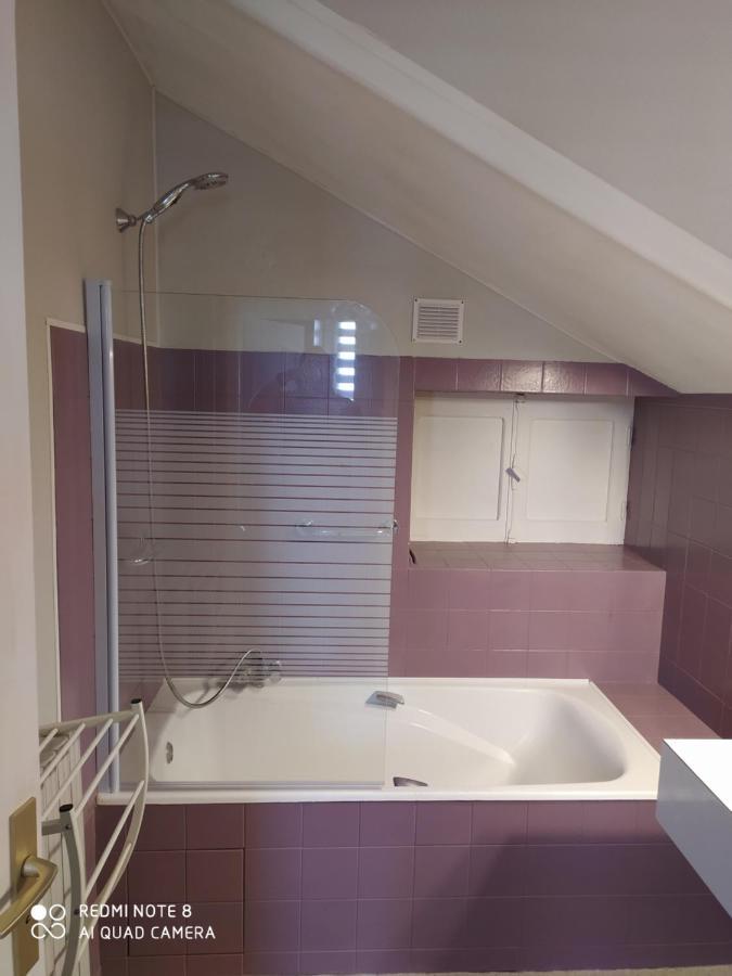 פוזוז' Chambre Meublee A Louer מראה חיצוני תמונה